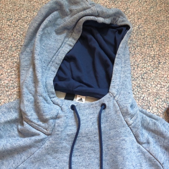 Comfortable Adidas Sweatshirt - Picture 3 of 4